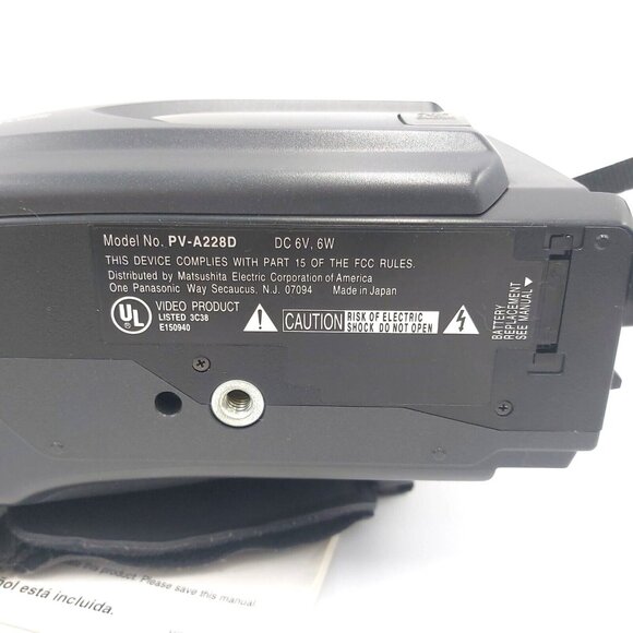 Panasonic Palmcorder Model PV-A228D 23x Zoom-Leather Bag-Battery-Tapes - Picture 11 of 14